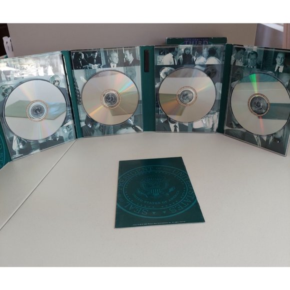 The West Wing: The Complete First 1999, Third 2002, & Seventh 2006 Seasons DVD - Picture 7 of 12